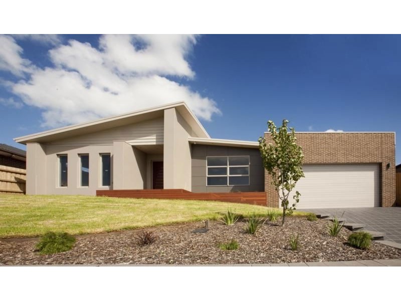 4 Paulan Court, Warragul VIC 3820