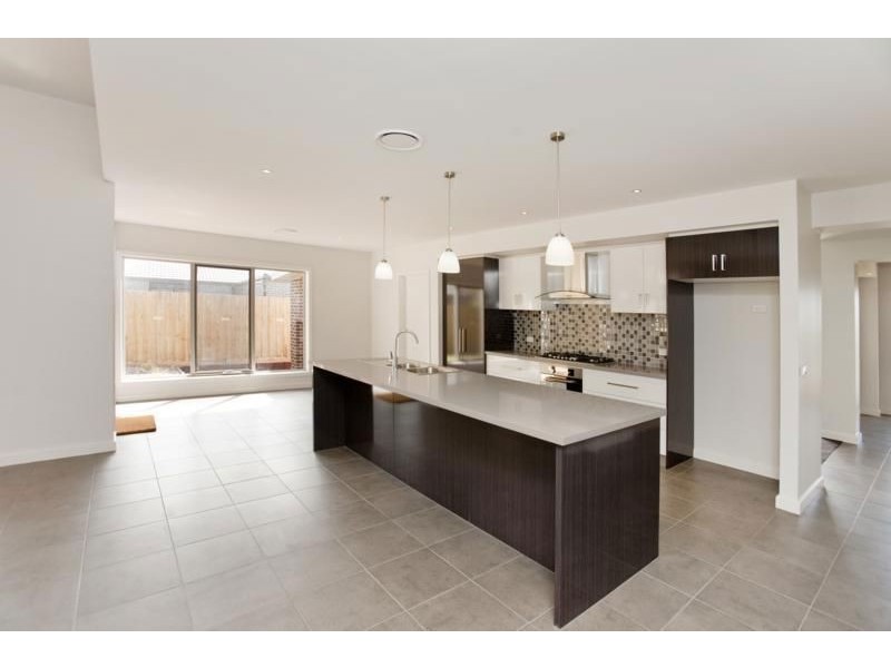 4 Paulan Court, Warragul VIC 3820