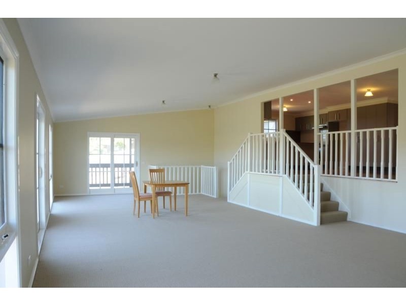 30 Colli Drive, Newborough VIC 3825