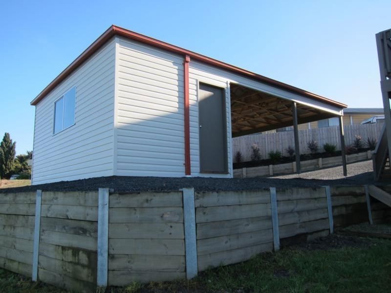 30 Colli Drive, Newborough VIC 3825