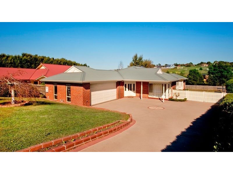 12 Dawson Drive, Warragul VIC 3820