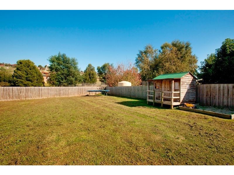 12 Dawson Drive, Warragul VIC 3820