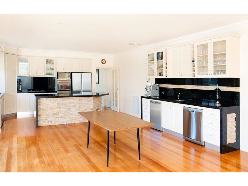 12 Dawson Drive, Warragul VIC 3820