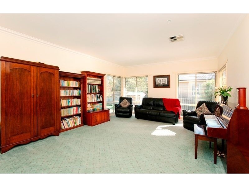12 Dawson Drive, Warragul VIC 3820