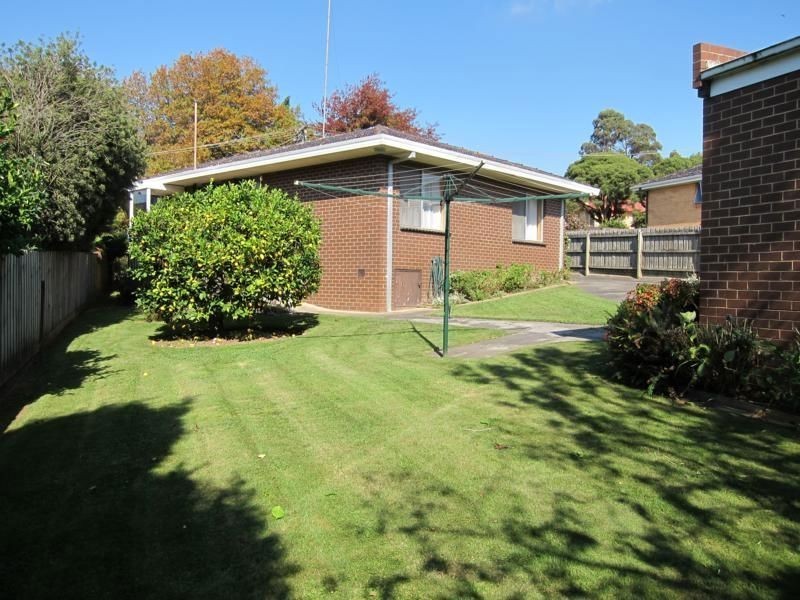 21 Edinburgh Street, Warragul VIC 3820