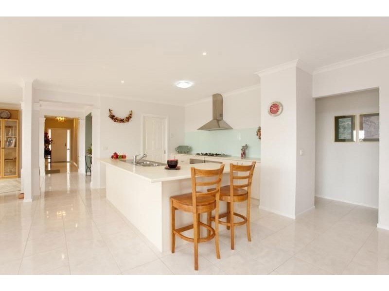 17 Munro Street, Warragul VIC 3820