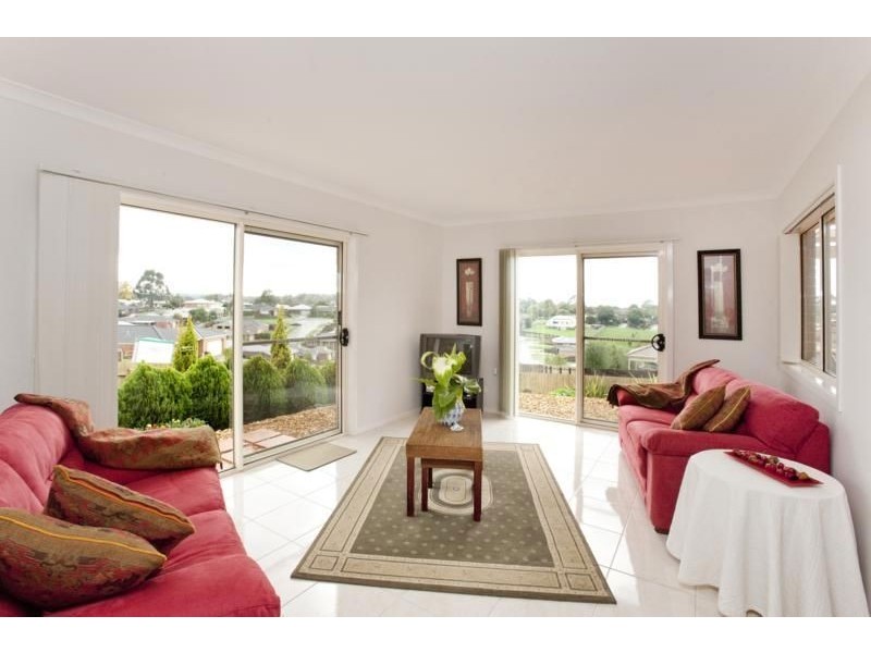 17 Munro Street, Warragul VIC 3820
