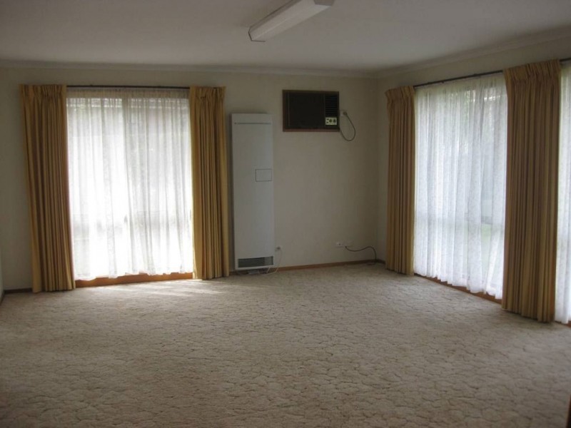 2/11 Mouritz Street, Warragul VIC 3820