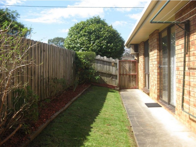 2/11 Mouritz Street, Warragul VIC 3820