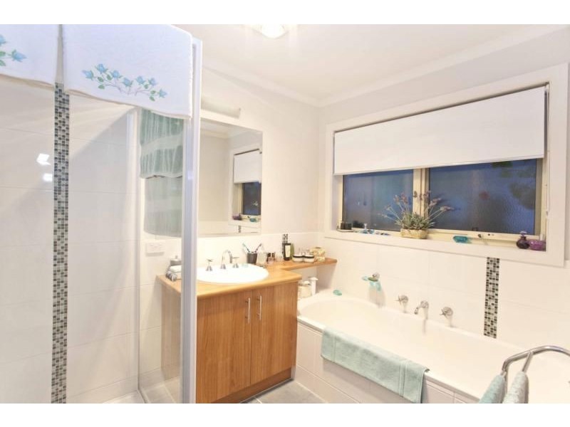 2/96 Albert Street, Warragul VIC 3820