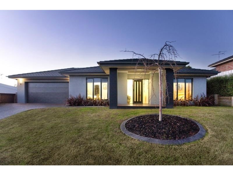 65 Windhaven Drive, Warragul VIC 3820