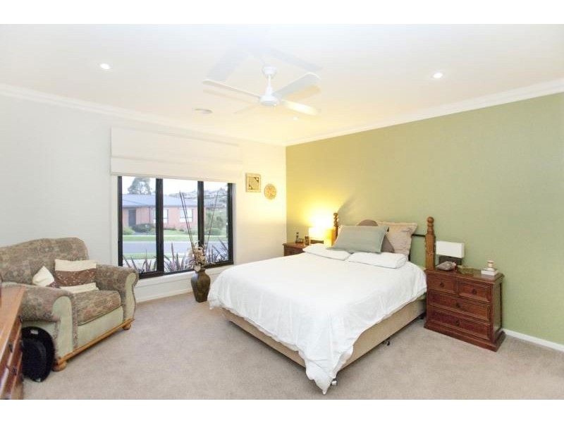 65 Windhaven Drive, Warragul VIC 3820