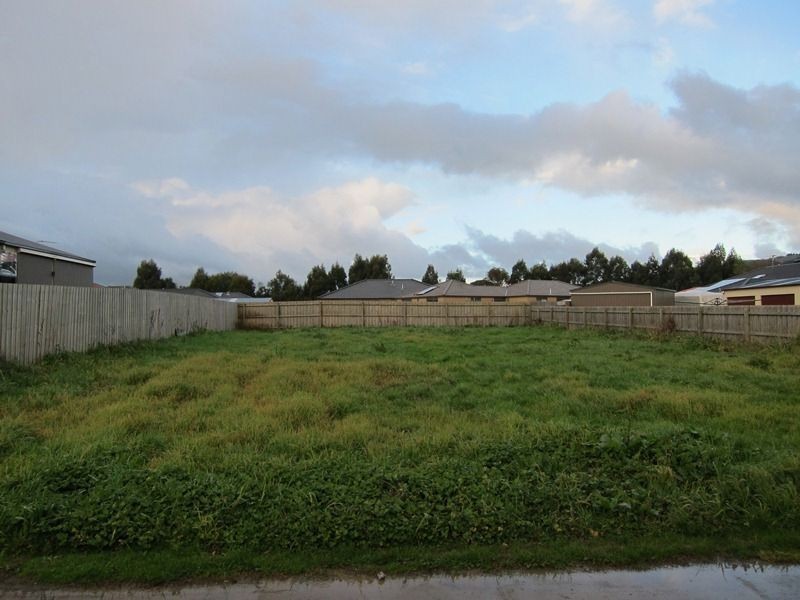 95 Loch Street, Yarragon VIC 3823