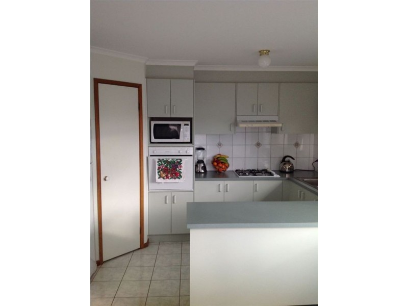 4/7 Fuhrmann Court, Drouin VIC 3818