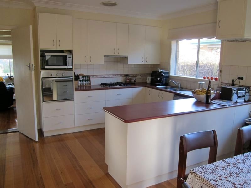 100 Brandy Creek Road, Warragul VIC 3820