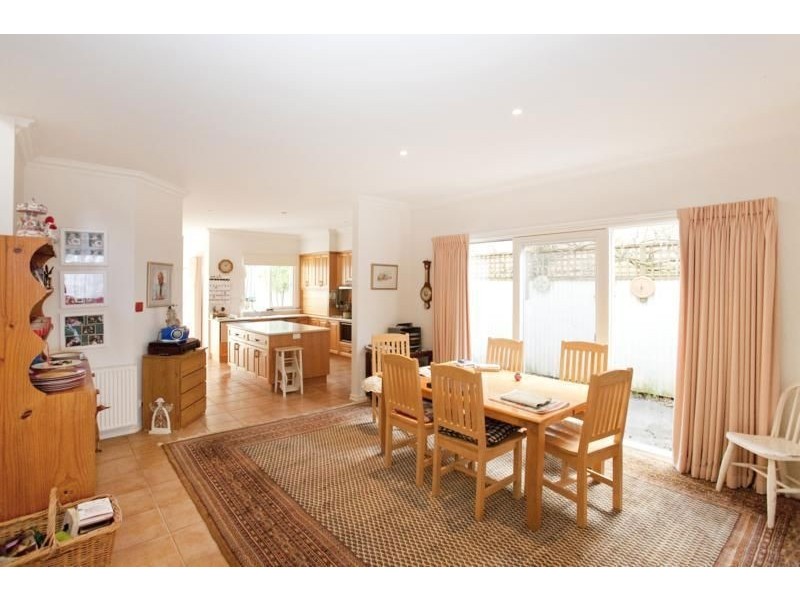 35 Witton Street, Warragul VIC 3820