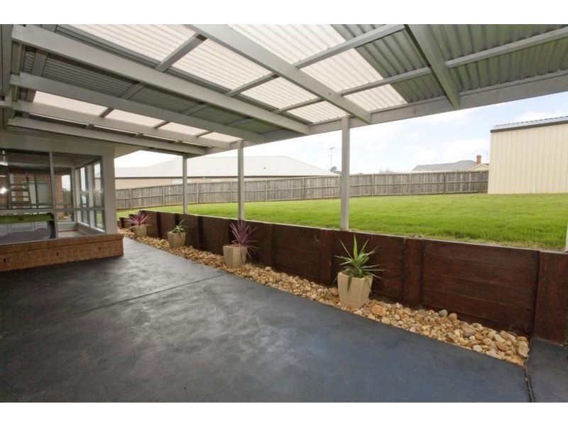 5 Barton Court, Warragul VIC 3820