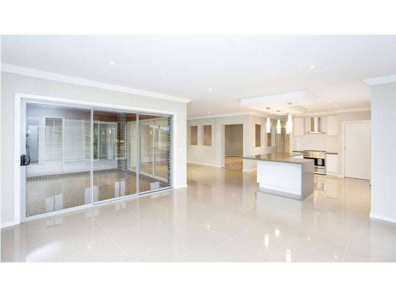 37 Glendon Drive, Warragul VIC 3820