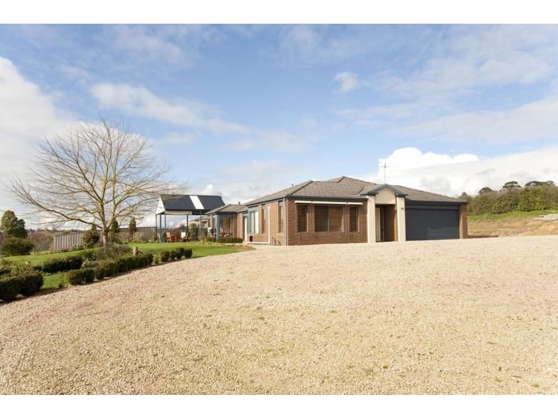 17 Buntine Drive, Warragul VIC 3820