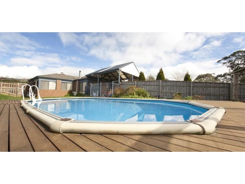 17 Buntine Drive, Warragul VIC 3820