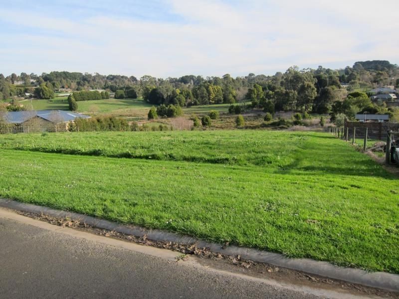 32 Fernery Boulevard, Warragul VIC 3820