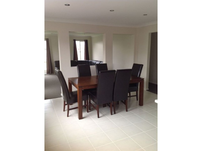 9 Vincent Boulevard, Trafalgar VIC 3824