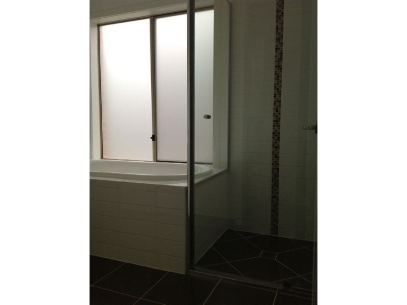 9 Vincent Boulevard, Trafalgar VIC 3824