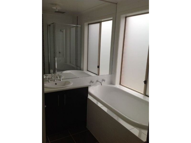 9 Vincent Boulevard, Trafalgar VIC 3824