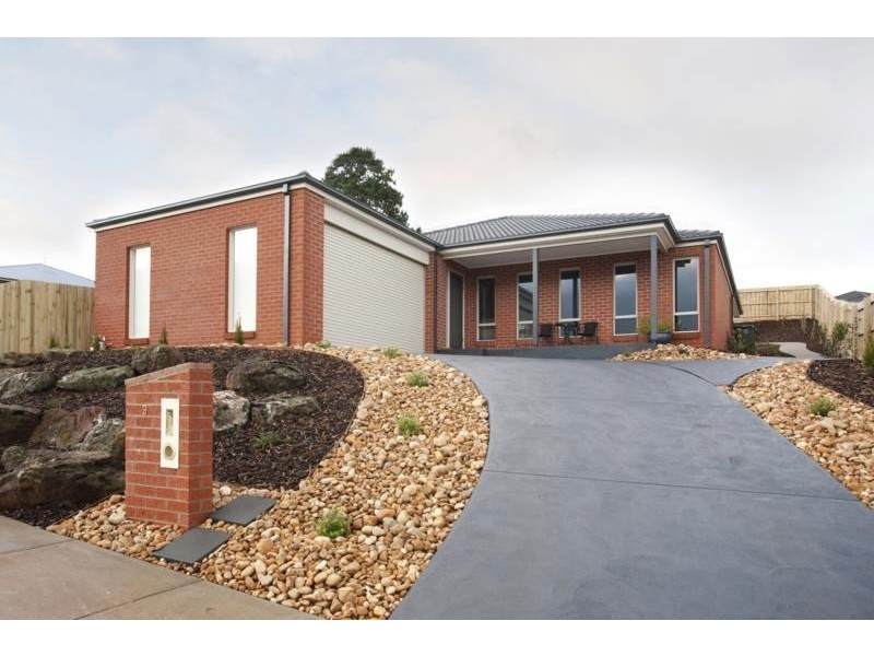 9 Bladen Street, Warragul VIC 3820