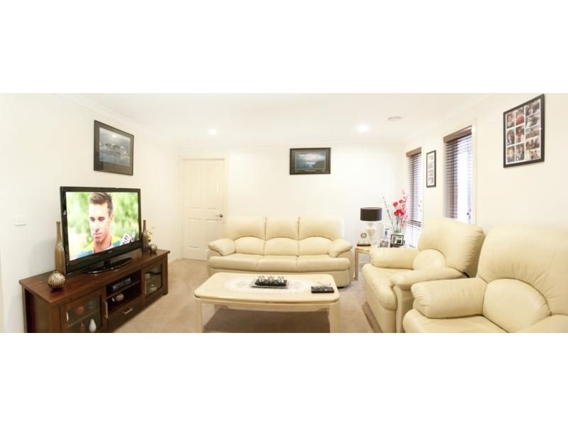 9 Bladen Street, Warragul VIC 3820