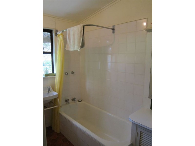 90 Olsen Road, Nar Nar Goon North VIC 3812