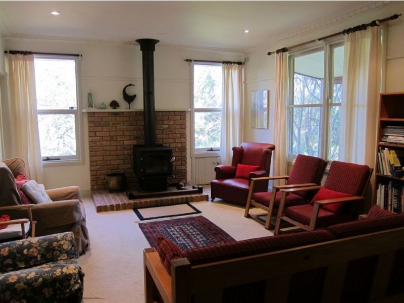 90 Olsen Road, Nar Nar Goon North VIC 3812