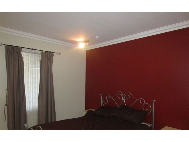 8 Dunn Street, Warragul VIC 3820