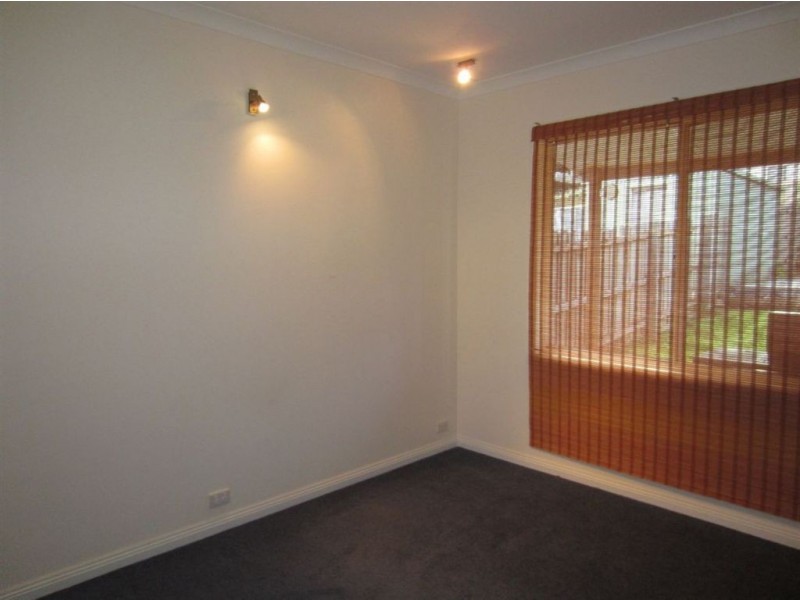 8 Dunn Street, Warragul VIC 3820