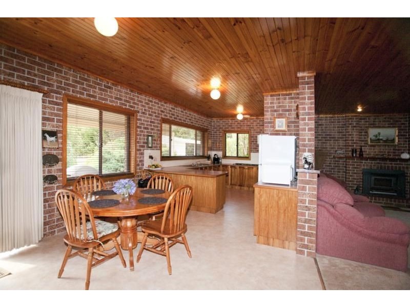 153 Darnum Shady Creek Road, Darnum VIC 3822