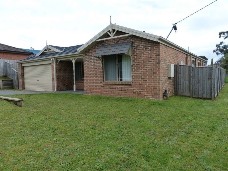 10 Harper Street, Drouin VIC 3818