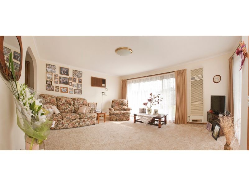 1/4 Somerset Drive, Warragul VIC 3820