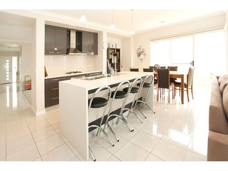 10 Friend Street, Warragul VIC 3820