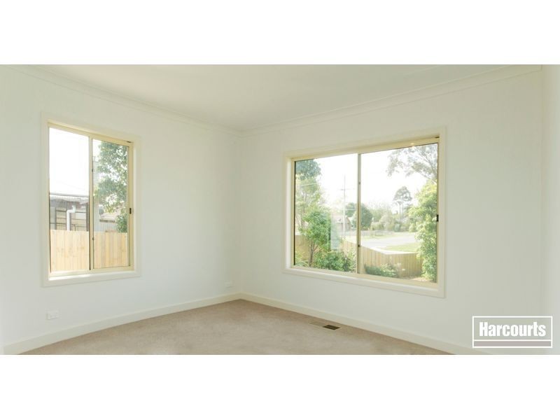 32 Marshall Avenue, Moe VIC 3825