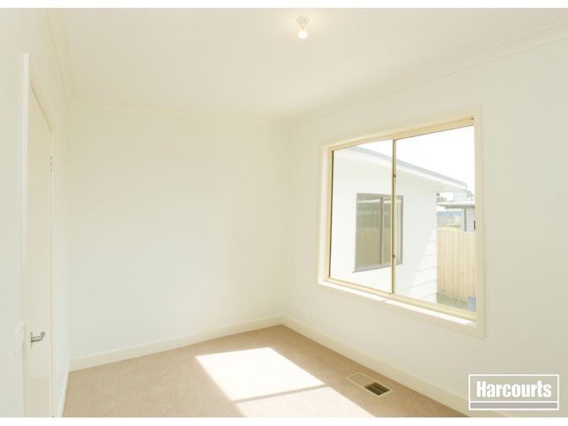32 Marshall Avenue, Moe VIC 3825