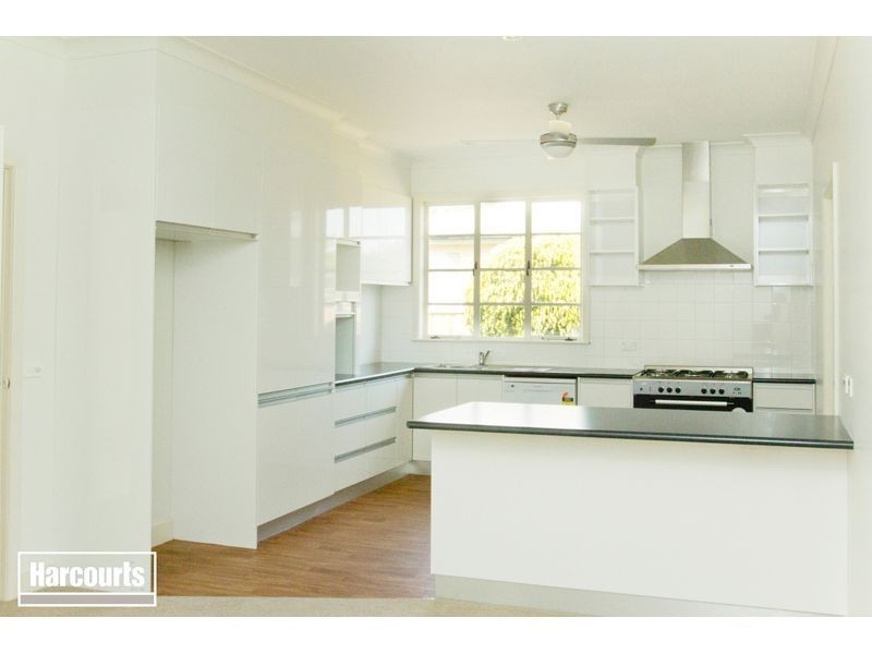32 Marshall Avenue, Moe VIC 3825
