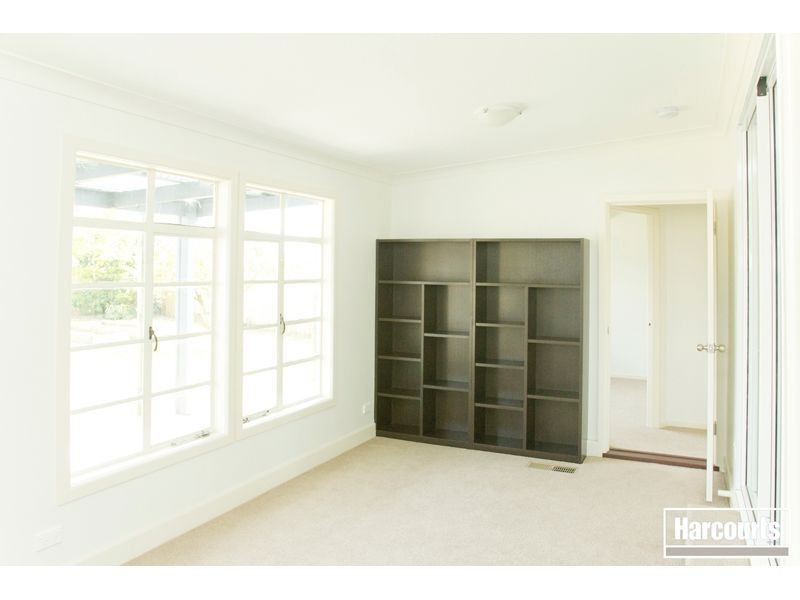 32 Marshall Avenue, Moe VIC 3825