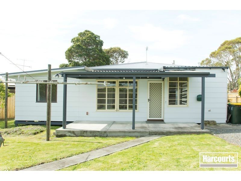 32 Marshall Avenue, Moe VIC 3825