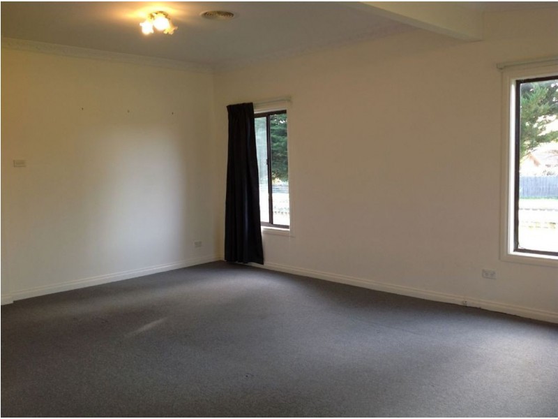 2 Lewis Street, Darnum VIC 3822