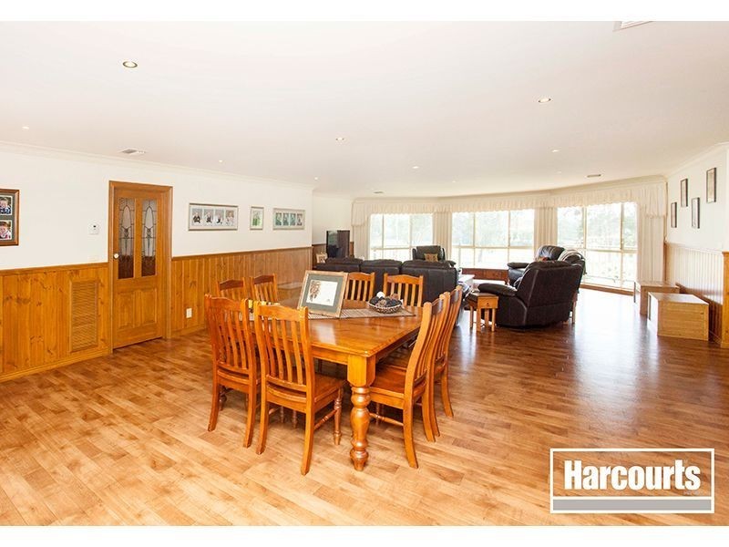 25 Hamiltons Road, Warragul South VIC 3821