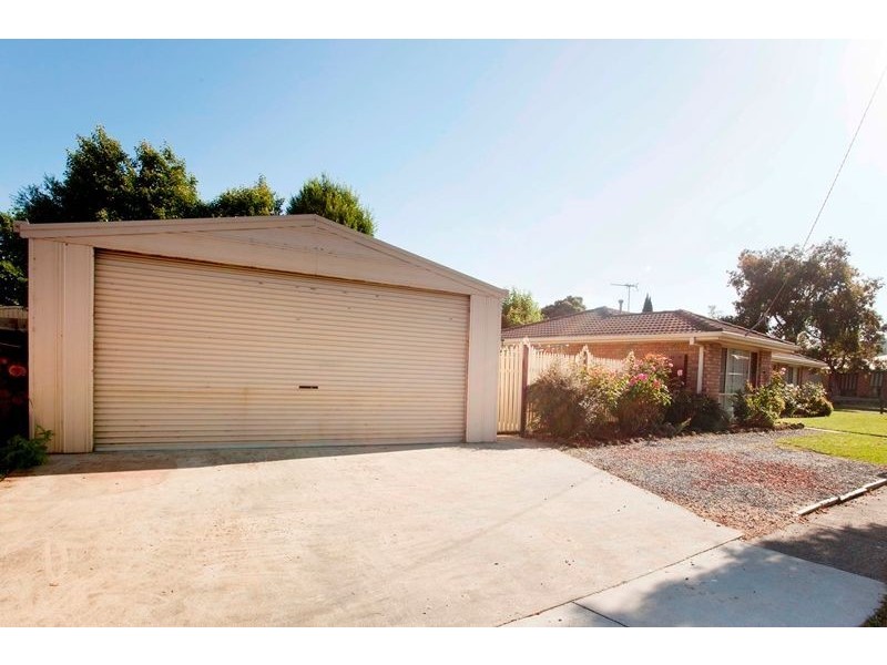 15 Stoffers Street, Warragul VIC 3820
