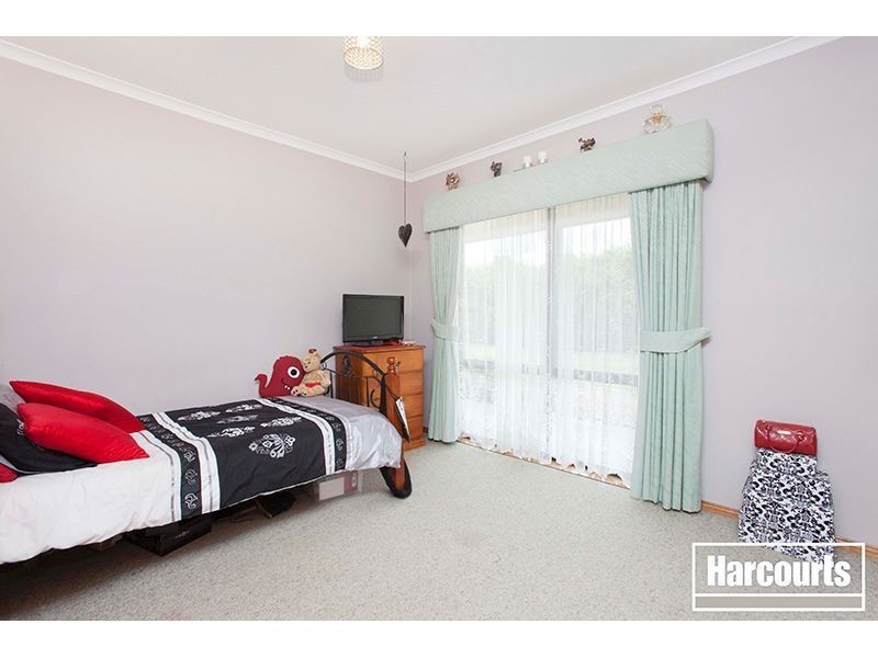 1 Camelot Court, Warragul VIC 3820