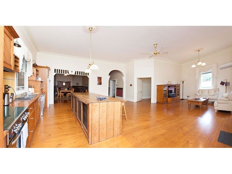 16 Kent Street, Warragul VIC 3820