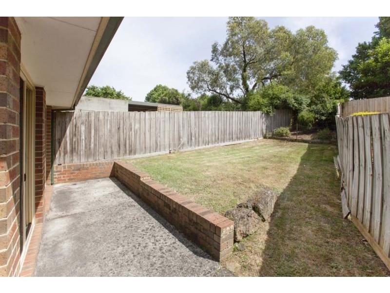 2/19 Janette Close, Warragul VIC 3820
