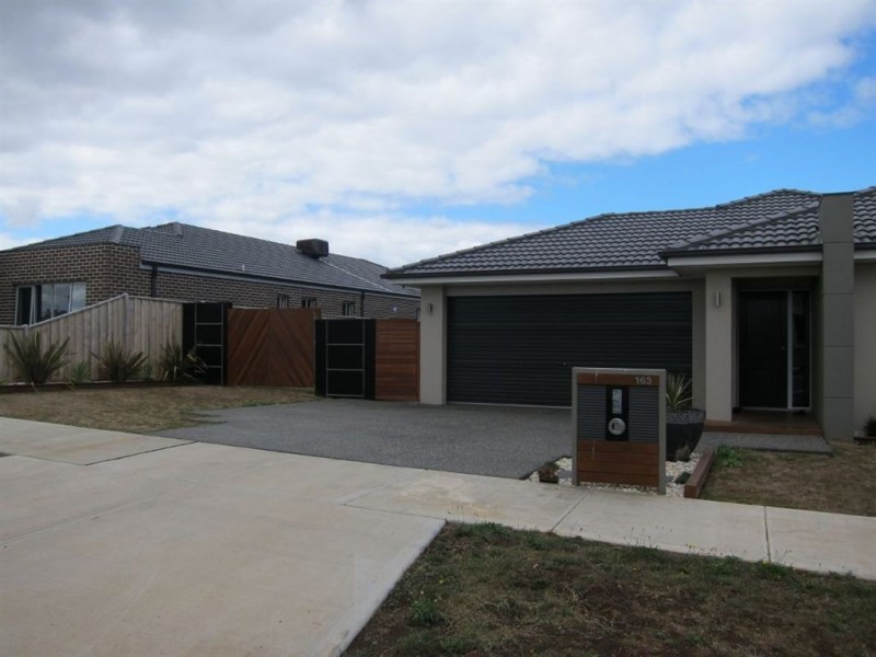 163 Twin Ranges Drive, Warragul VIC 3820